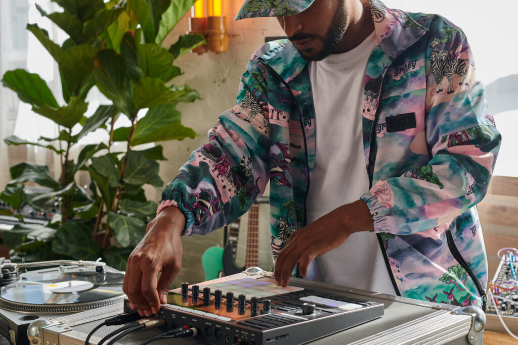 native instruments maschine plus 02